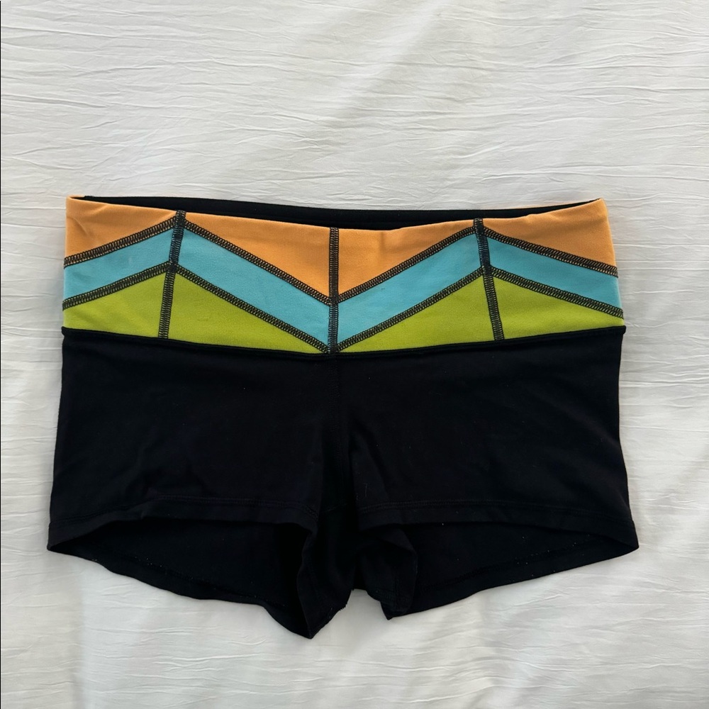 Lululemon, high rise mini shorts 2”